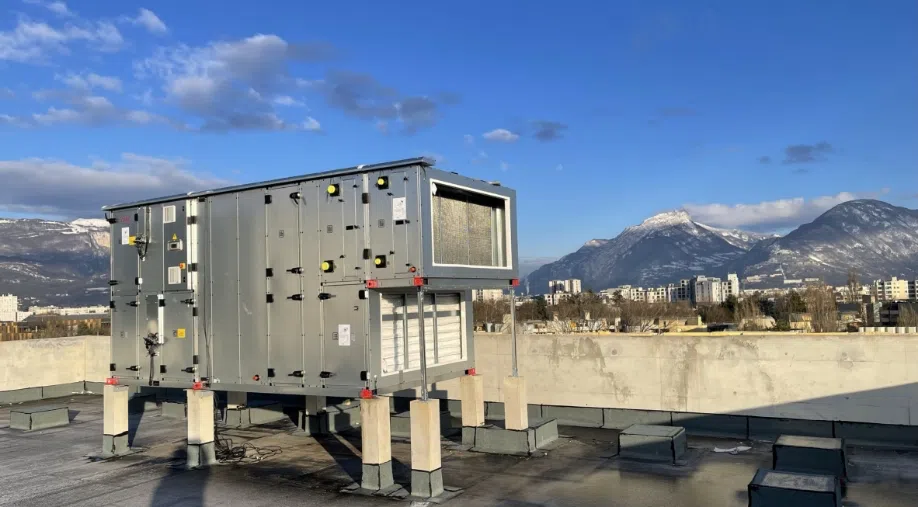 Référence STREIFF - installations extérieures toit Les Granges