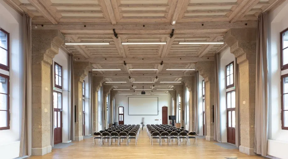 Référence STREIFF - intérieur lycée Champollion Grenoble